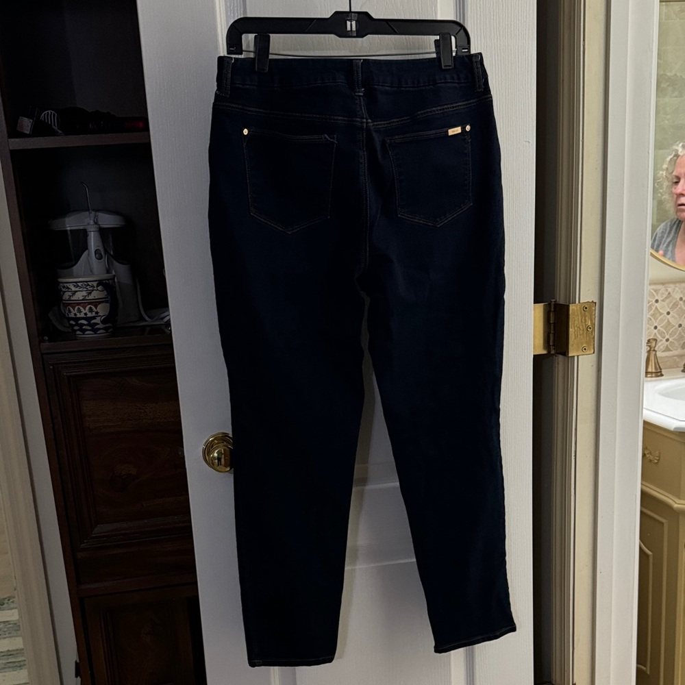 Chico’s Women’s Jeans Size 1 EUC - Picture 4 of 5
